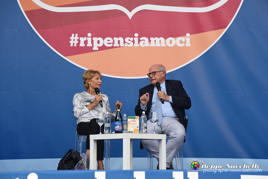 VBS_7944 - Lilli Gruber intervista Massimo Galli Infettivologo.jpg